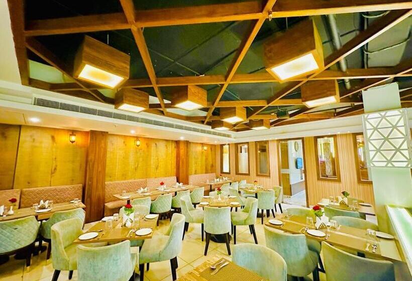 בית מלון כפרי Superia Grand