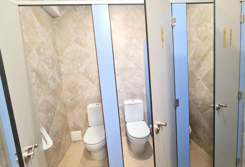 פנסיון Quartos Para Viajantes, Surfistas, Grupos, Boa Energia