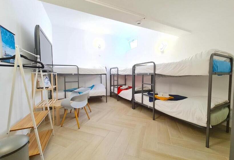 פנסיון Quartos Para Viajantes, Surfistas, Grupos, Boa Energia