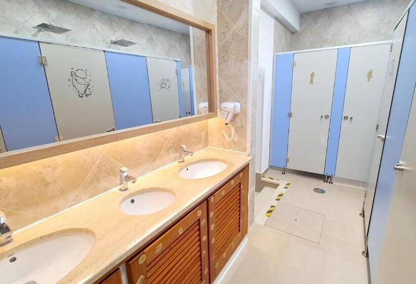 פנסיון Quartos Para Viajantes, Surfistas, Grupos, Boa Energia