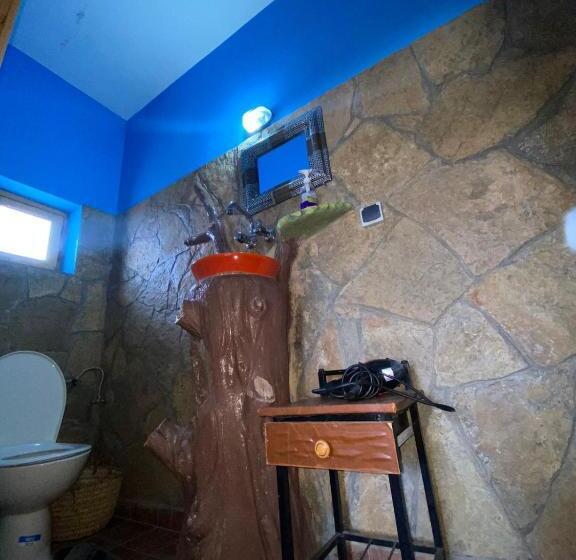 هاستل Auberge & Restaurant Agaudal