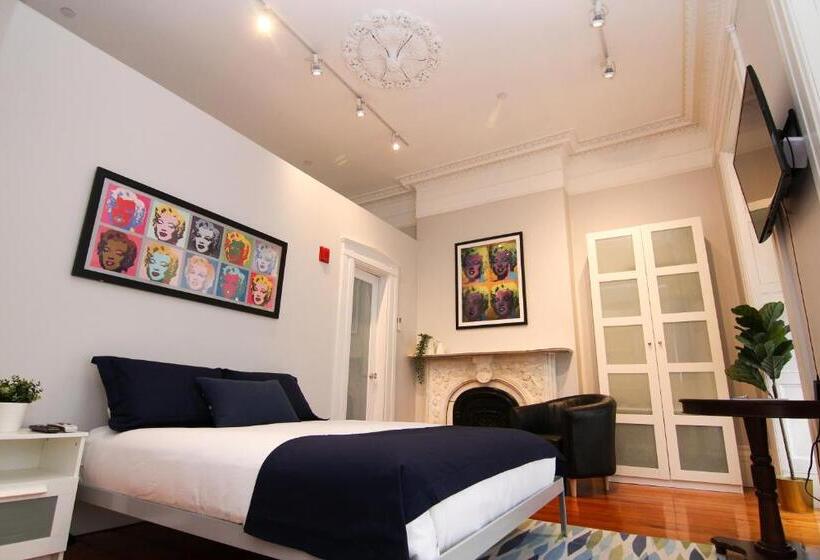 Charming & Stylish Studio On Beacon Hill #8