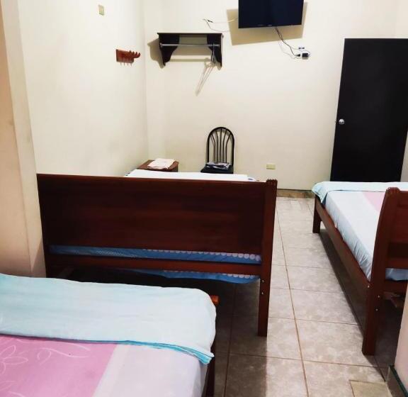 בית מלון כפרי Boston