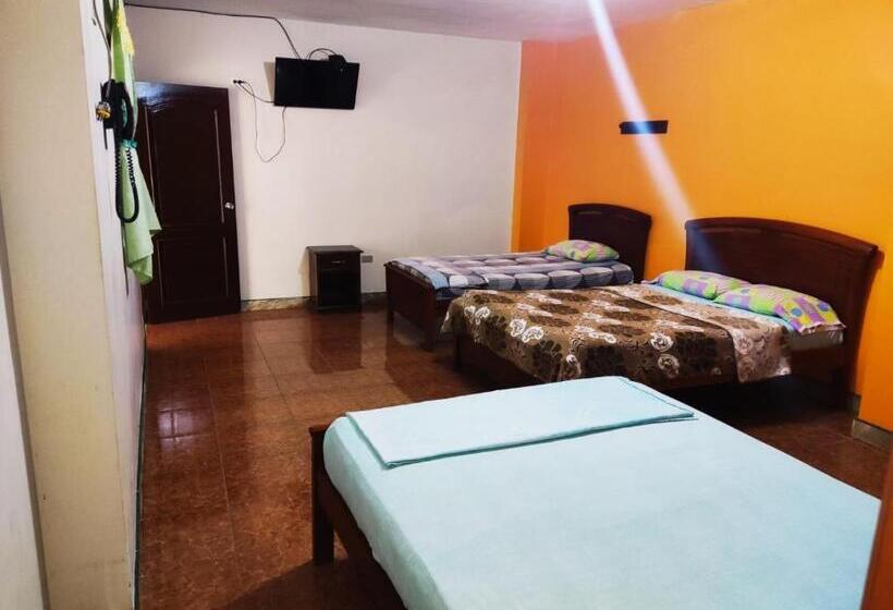 בית מלון כפרי Boston