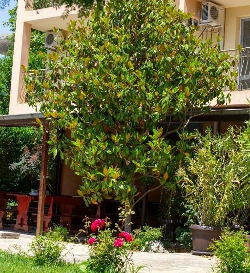 Family Hotel Magnolia