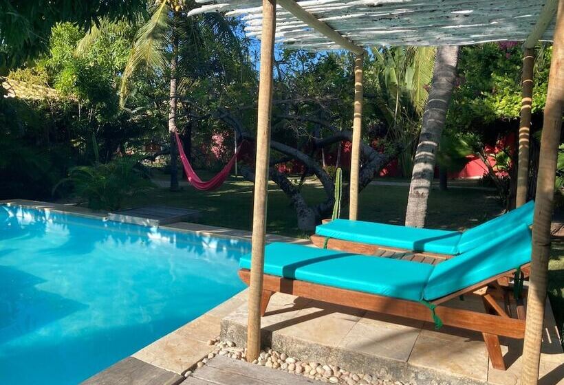 בית מלון כפרי La Maison Blanche