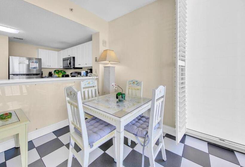 Majestic Beach Towers 1 1615