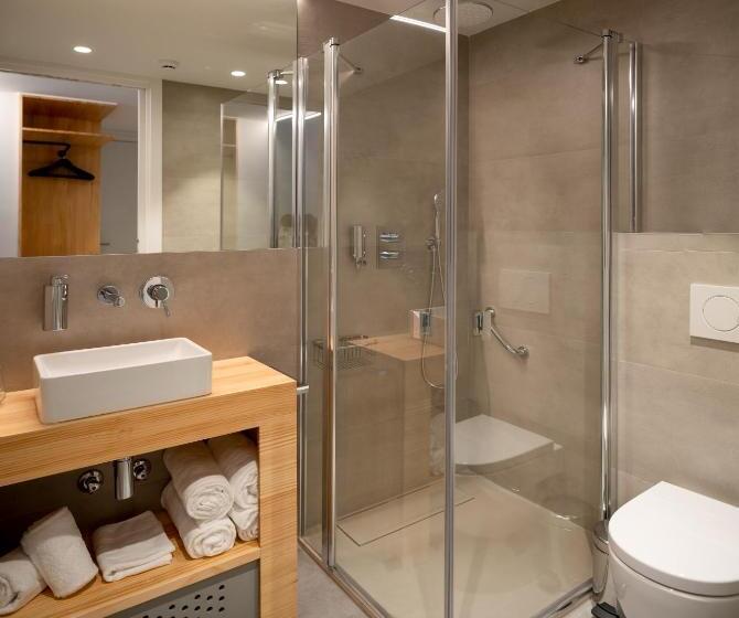 پانسیون Cristina Enea Rooms