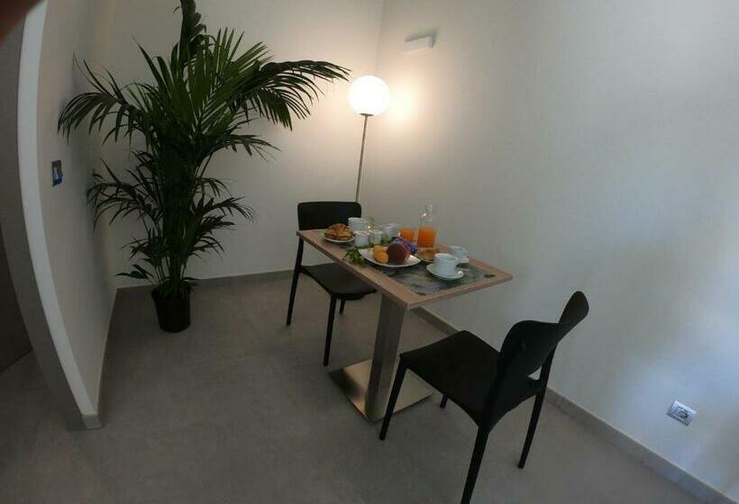 ベッドアンドブレックファースト 10 Catalani Rooms