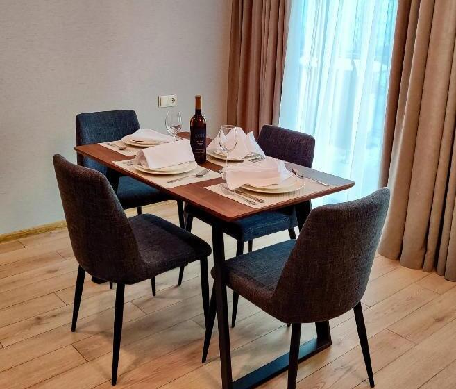 هتل Crystal Residence