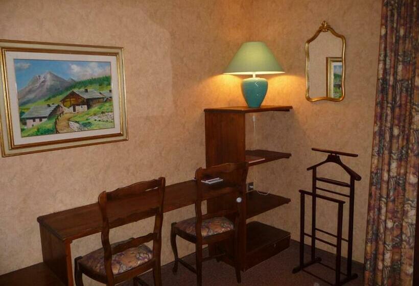 فندق Hôtel Sainte Foy