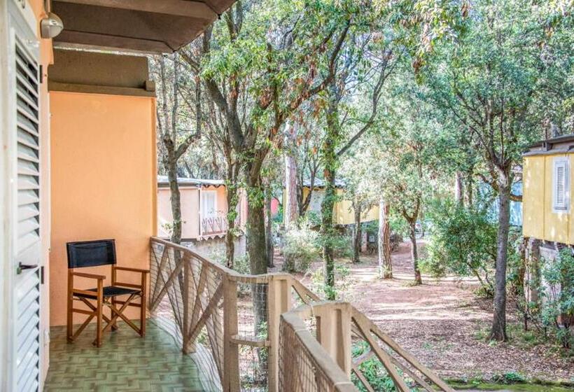 فندق Resort Riva Degli Etruschi