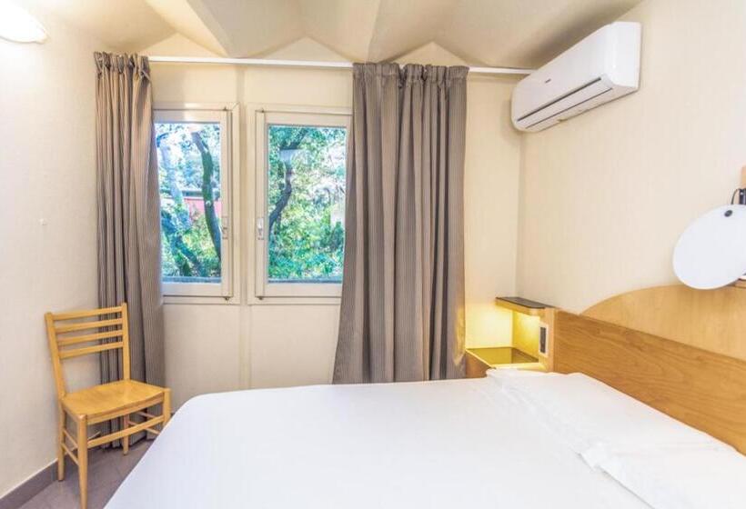 فندق Resort Riva Degli Etruschi