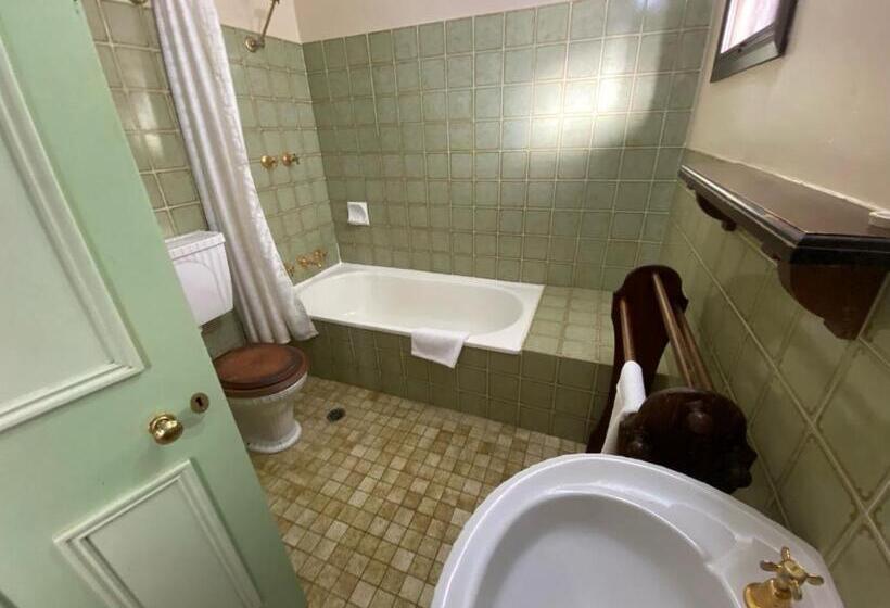 فندق Settlers House York