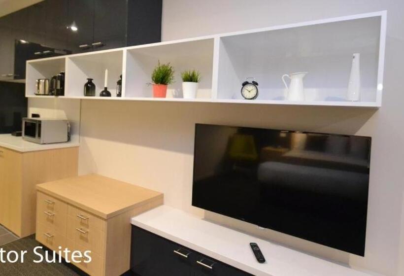 בית מלון כפרי The Astor Suites