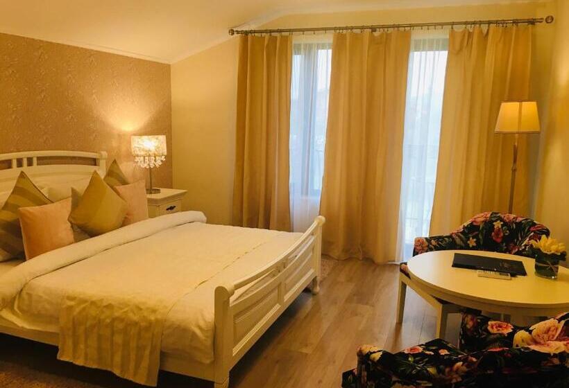 בית מלון כפרי Villa Boutique Alina