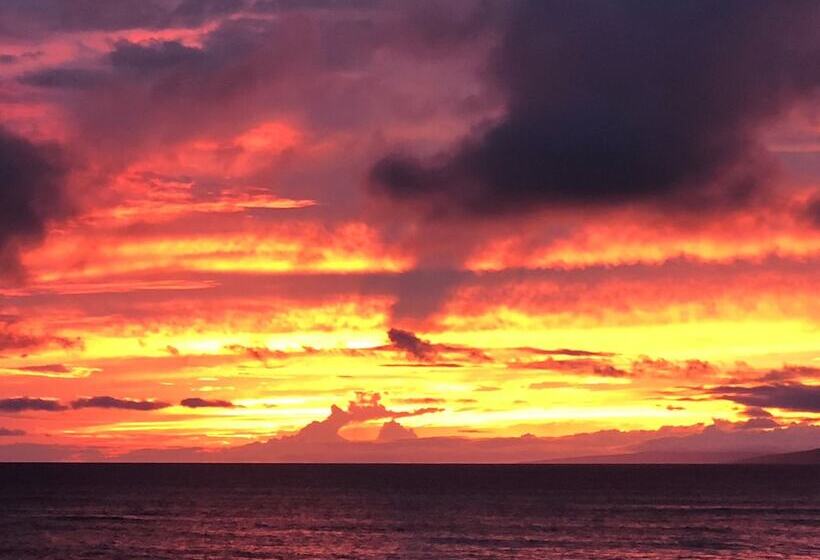 Maui Beach House B & B