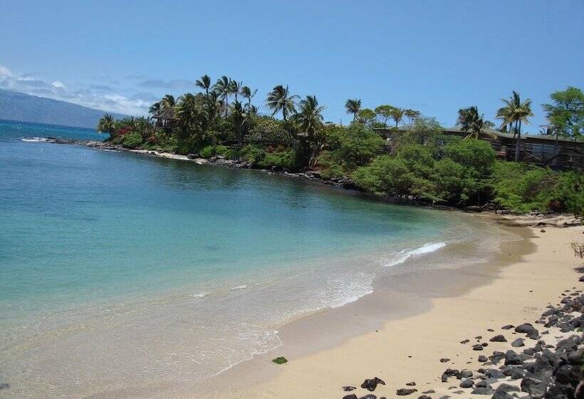 Maui Beach House B & B