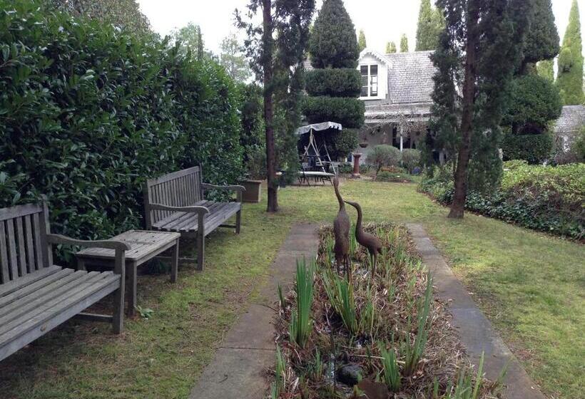 פנסיון Southdown Cottage