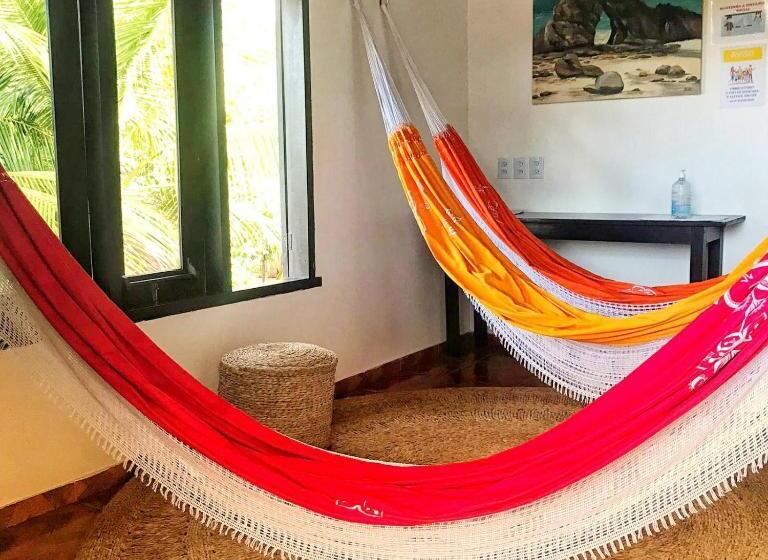 הוסטל Pousada Casa Cecilia