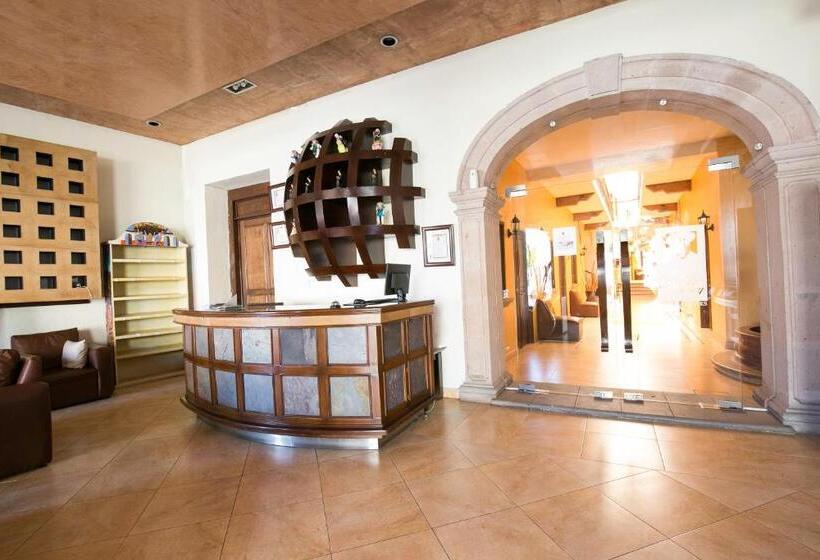 Отель Casa Del Virrey & Suites