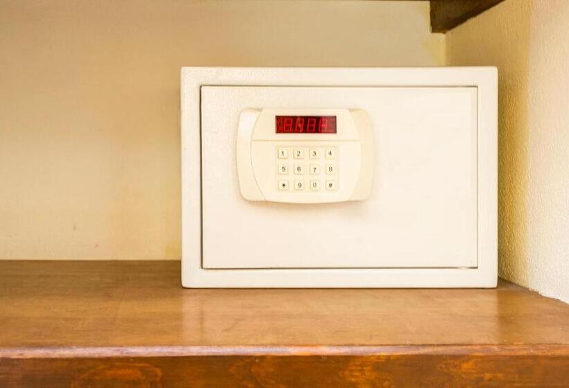 Отель Casa Del Virrey & Suites