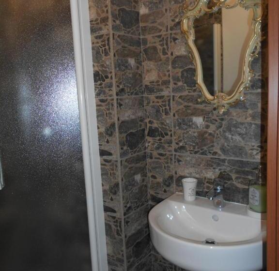 تختخواب و صبحانه Jackie O' A La Maison