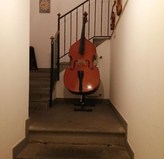 تختخواب و صبحانه Jackie O' A La Maison