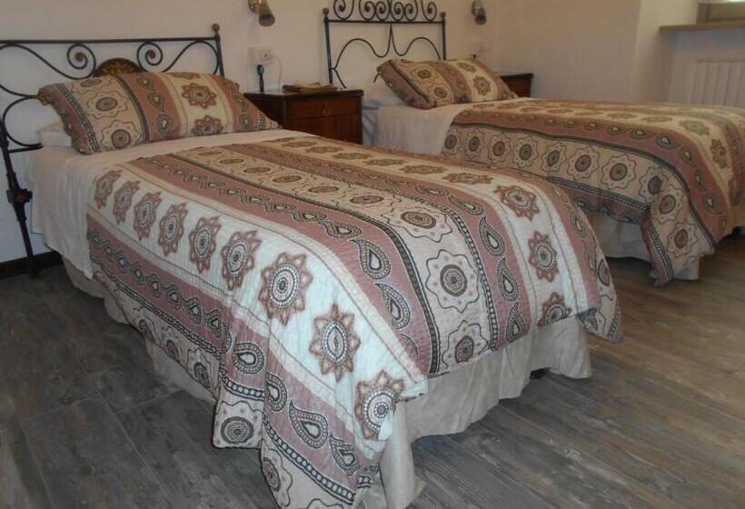 تختخواب و صبحانه Jackie O' A La Maison