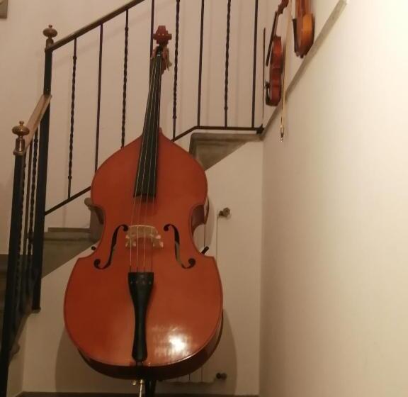 تختخواب و صبحانه Jackie O' A La Maison