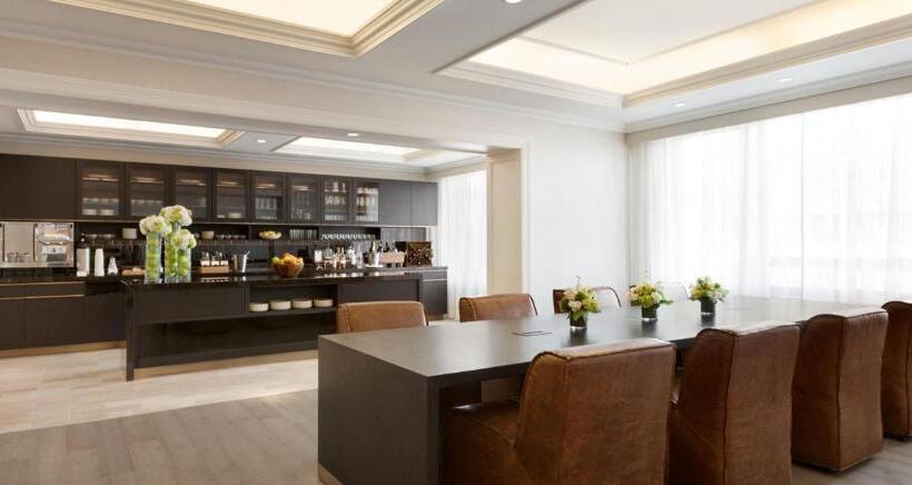 Отель Fairmont Washington Dc Gold Experience