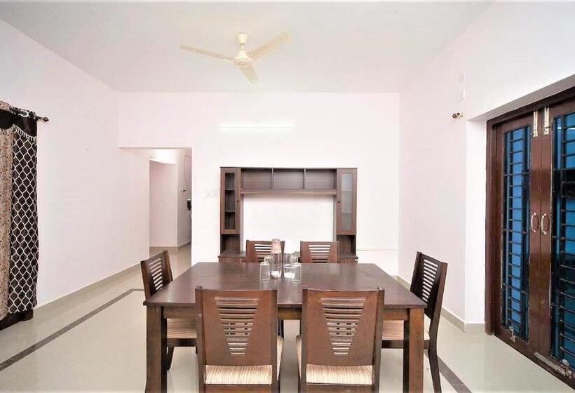 ホテル Kiruba Castle