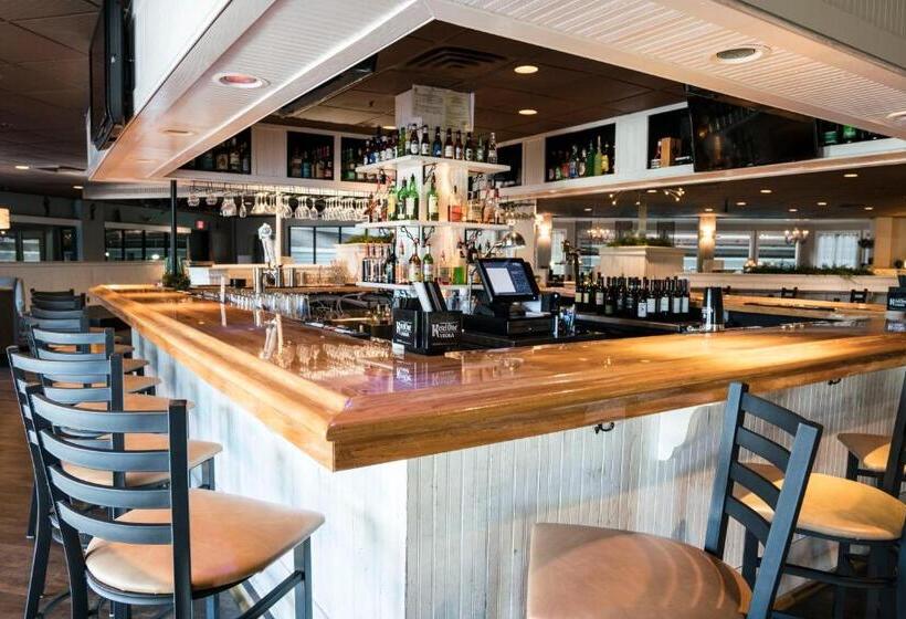 فندق The Cove At Yarmouth