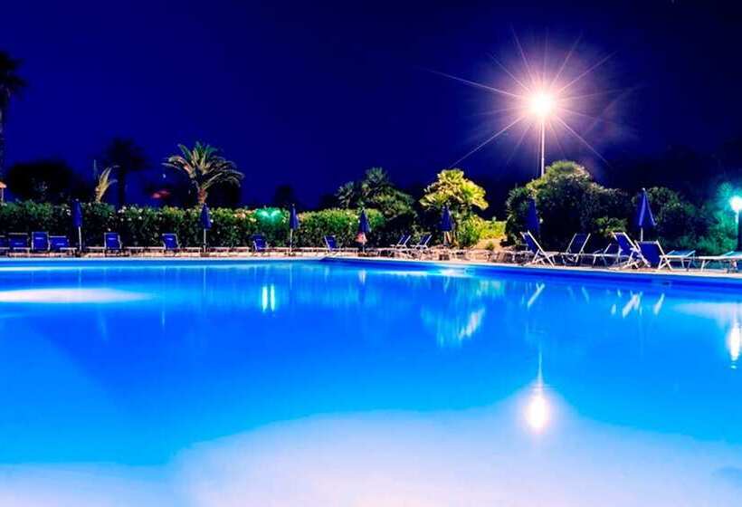 ホテル African Beach