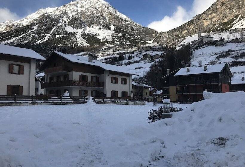 Alpen Hotel Chalet
