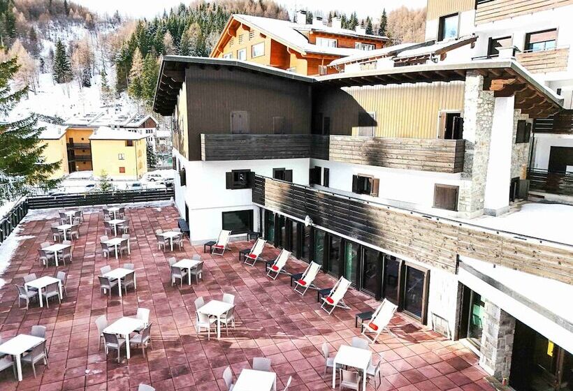 Arlecchino   Dada Hotels