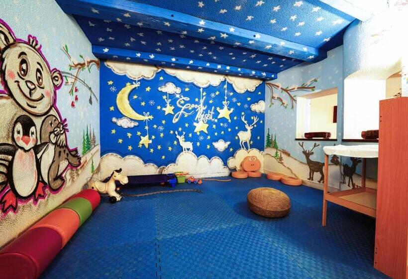 Arlecchino   Dada Hotels