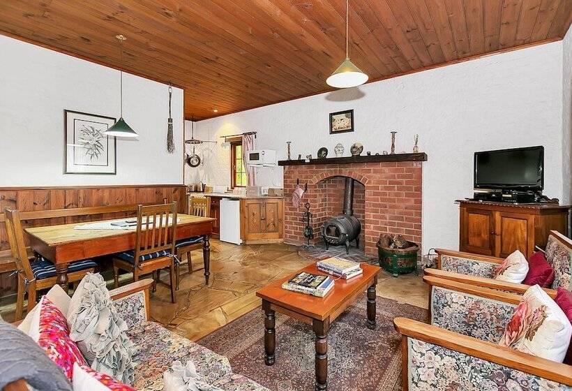 Blackwood Park Cottages