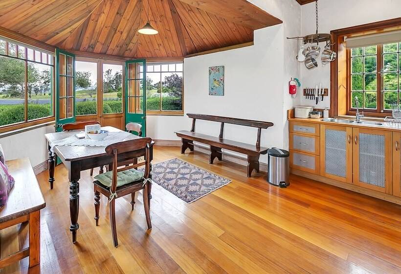 Blackwood Park Cottages