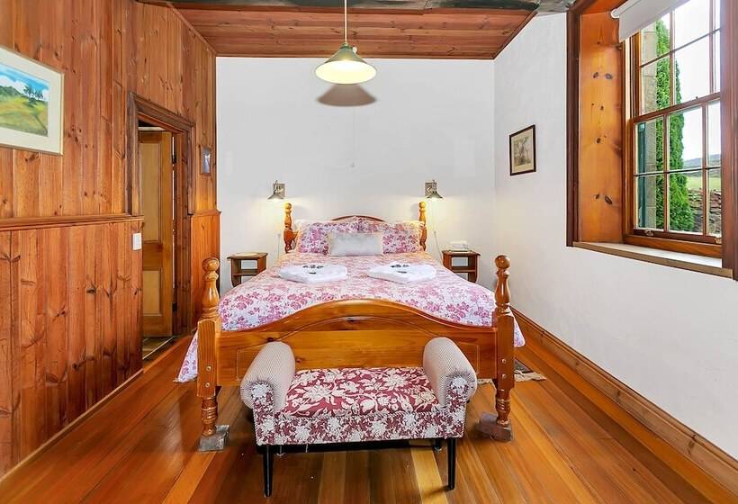 Blackwood Park Cottages