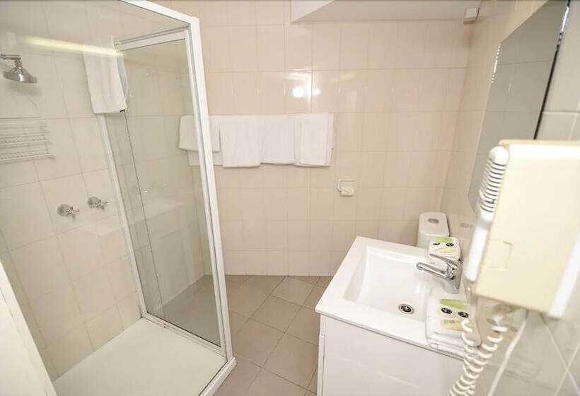 Dandenong Motel