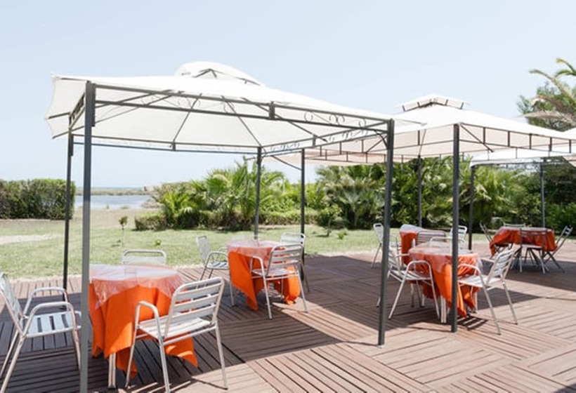 ホテル African Beach