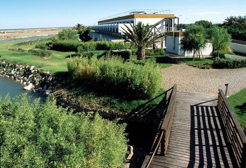 ホテル African Beach