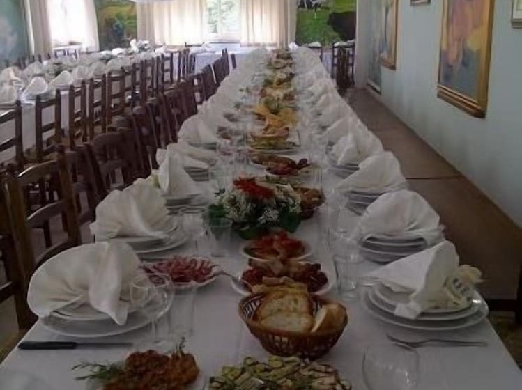 ホテル Agriturismo La Quercia