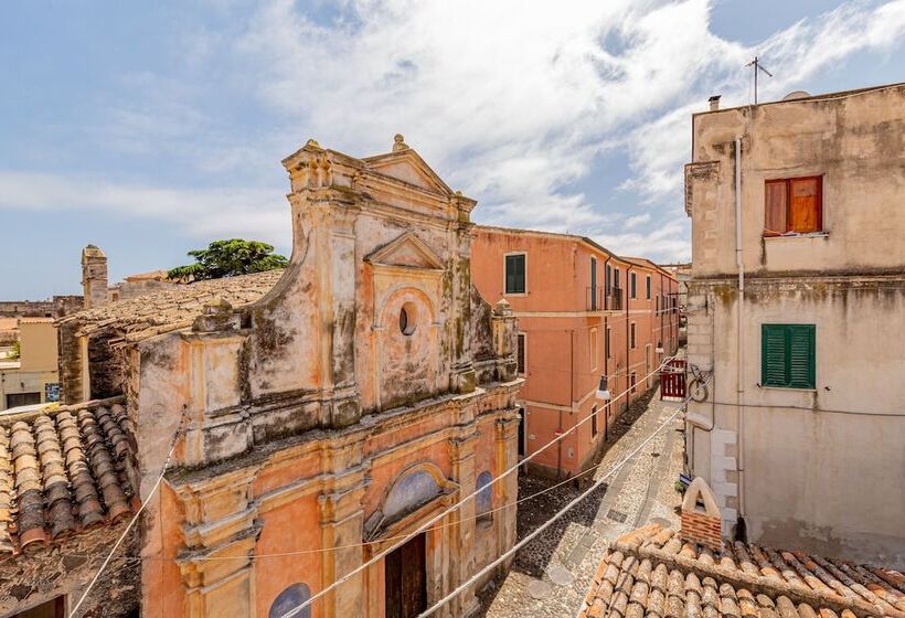 Hotel Albergo Diffuso Mannois