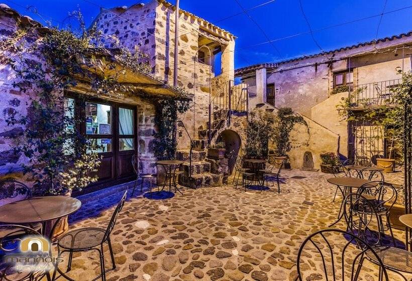 Hotel Albergo Diffuso Mannois