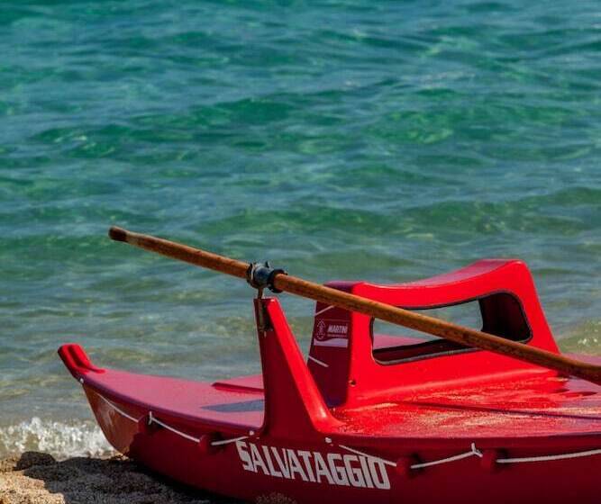 Hotel Albergo Diffuso Mannois