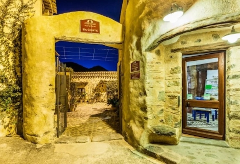 Hotel Albergo Diffuso Mannois