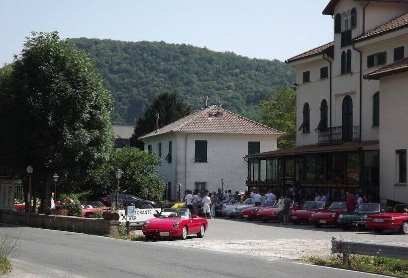 호텔 Albergo Ristorante Turchino