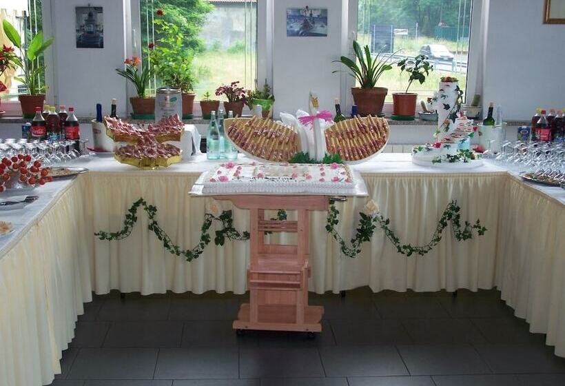 호텔 Albergo Ristorante Turchino